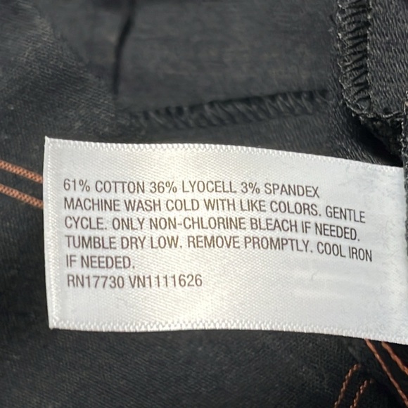 Ava & Viv Cropped Pants - Picture 12 of 16